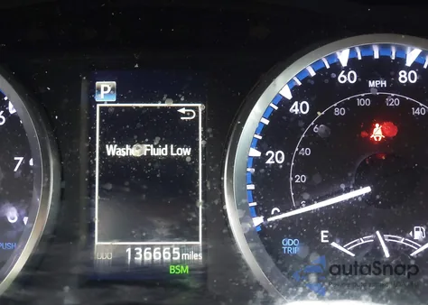 2019 Toyota Highlander Le Plus z USA, uszkodzony, nr VIN 5TDZZRFH8KS356078